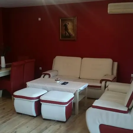 Cherno More Guest house