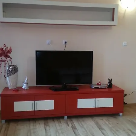Guest house Cherno More 2*