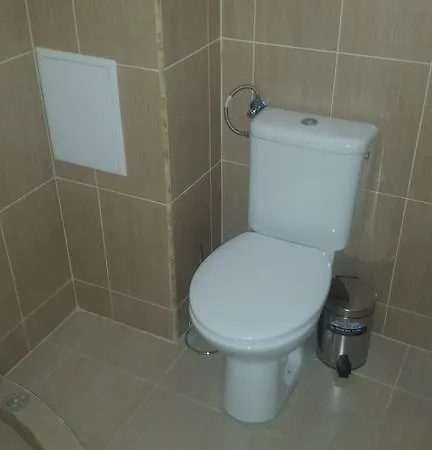 Guest house Cherno More 2*